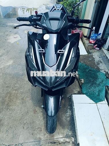 Xe gia đình đi giờ nhà trật nên bán