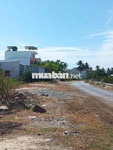 Bán đất mặt tiền view Sông Tắc - Nha trang