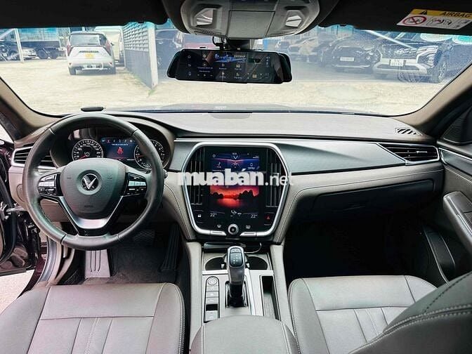 VinFast Lux A2.0 2020 bản Base chạy Lướt 3v6 km