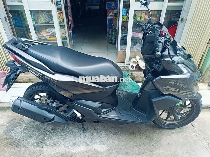 Xe gia đình đi giờ nhà trật nên bán