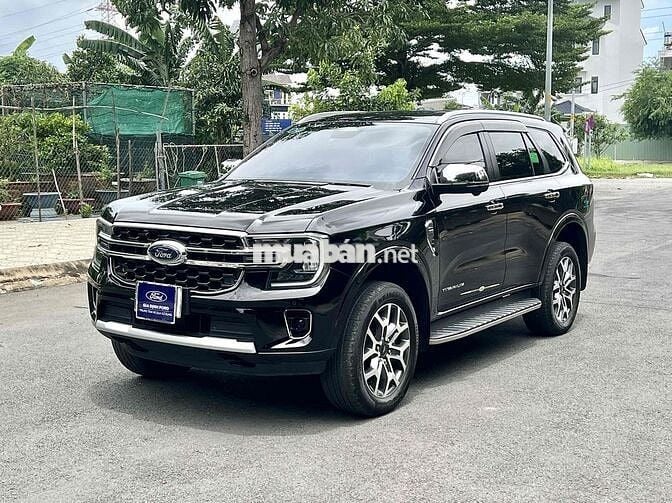 Everest Titanium 2023 - 62.000 km - chất xe đẹp
