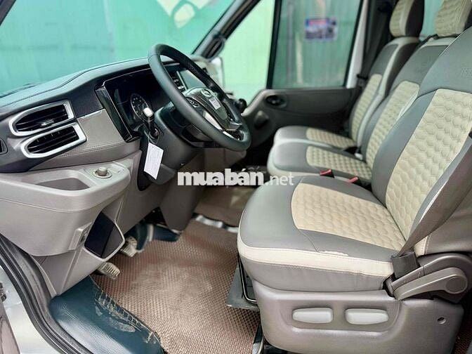 Ford Transit 2023 Full nội thất - 86000 km