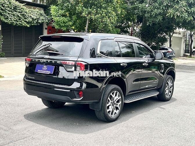 Everest Titanium 2023 - 62.000 km - chất xe đẹp