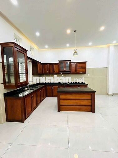 NHÀ CHO THUÊ:
TRỆT 2 LẦU MỚI ĐẸP - FULL MÁY LẠNH - TRỤC CHÍNH NAM LONG