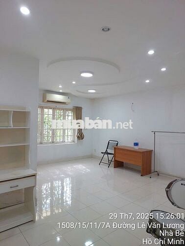 Cho thuê nhà hẻm lớn 8m, 1 trệt 1 lửng, diện tích 150m2, 11tr/tháng.
