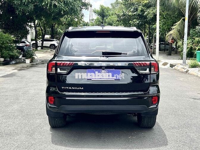 Everest Titanium 2023 - 62.000 km - chất xe đẹp
