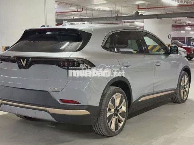 VinFast VF8 Plus 2025 – SUV Mạnh Mẽ