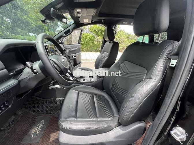 Everest Titanium 2023 - 62.000 km - chất xe đẹp
