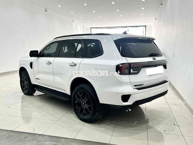Everest Sport 2023 Trắng - 20.000 km - hỗ trợ góp
