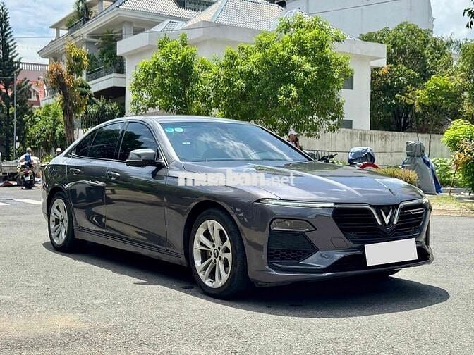 VinFast Lux A2.0 2019 - 30000 km