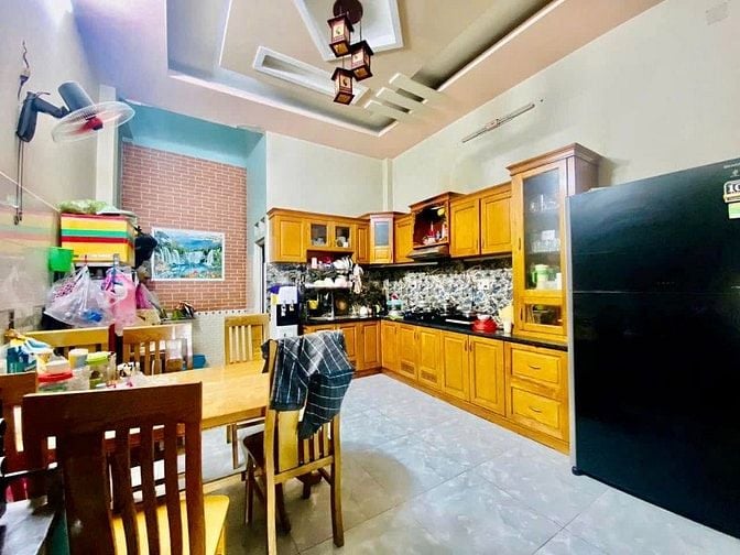bán nhà DT 4M X 19M MẶT TIỀN KINH DOANH, ĐƯỜNG 16M Ô TÔ XE TẢI ĐẬU 