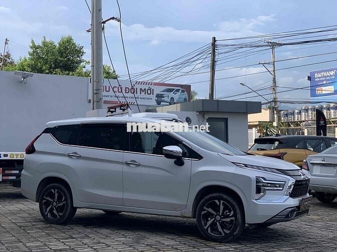 Mitsubishi Xpander 2024 Premium 1.5 AT - 19000 km