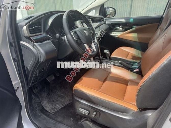Toyota Innova 2.0E 2017