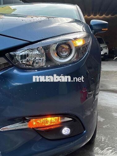 Mazda 3 2018 1.5 AT