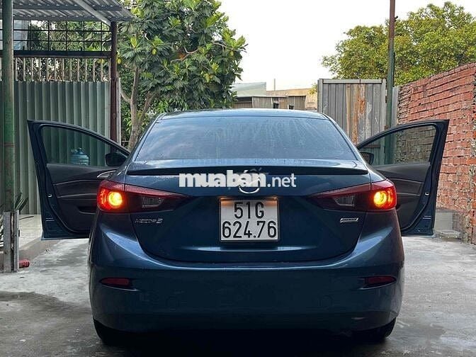 Mazda 3 2018 1.5 AT