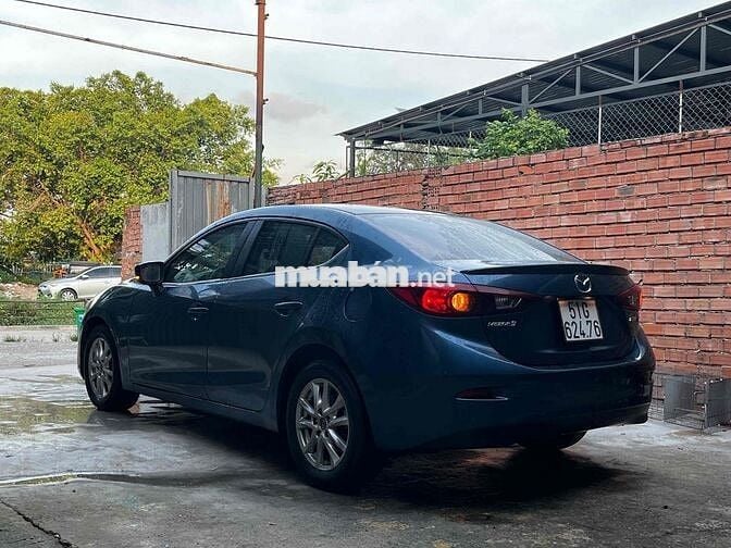 Mazda 3 2018 1.5 AT