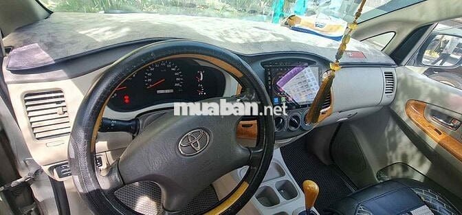 Toyota Innova 2009 V - 115 km