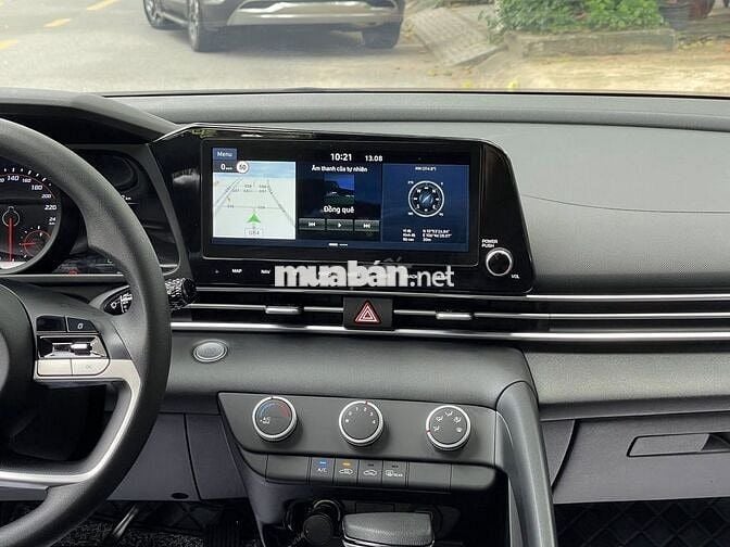 Hyundai Elantra 1.6AT Tiêu Chuẩn 2022 Lướt Như Mới