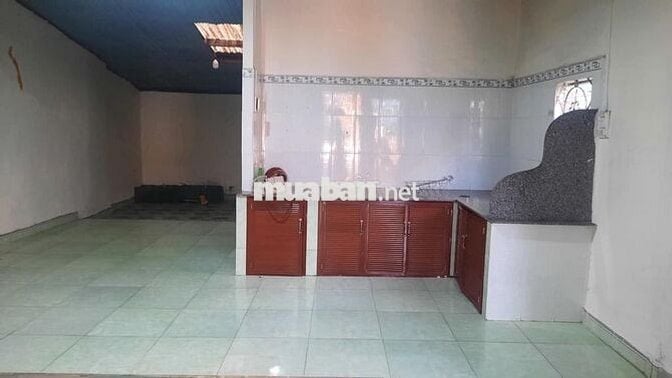 Cần cho thuê nhà cấp 4 mặt đường Hồ Tùng Mậu