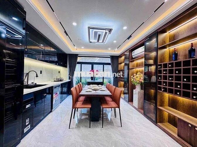 Nhà Phố Full Nội Thất Phan Huy Ích 6Pn 7WC Có Thang Máy, Gara Oto 32tr