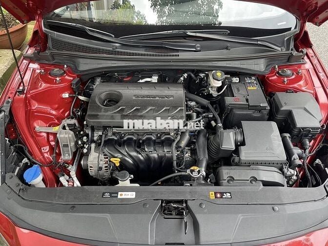 Hyundai Elantra 1.6AT Tiêu Chuẩn 2022 Lướt Như Mới