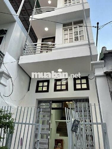 Hẻm Nhựa rộng 4m thoáng, sạch đẹp ra Trần Xuân Soạn 3 phút.