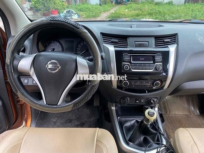Nissan Navara 2015 NP300SL 4x4MT