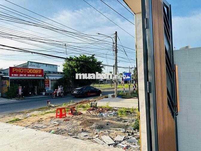 NHÀ THIẾT KẾ HIỆN ĐẠI 1 TRỆT 1 LẦU MỚI 100% - MẶT TIỀN KINH DOANH HƯƠN