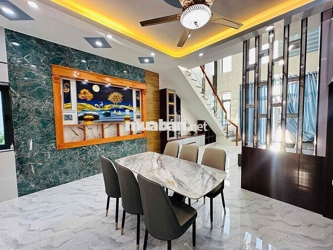 NHÀ THIẾT KẾ HIỆN ĐẠI 1 TRỆT 1 LẦU MỚI 100% - MẶT TIỀN KINH DOANH HƯƠN