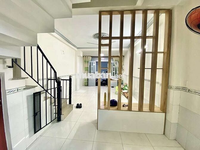 HỒ ĐẮC DI, TÂY THẠNH TÂN PHÚ,DT:42M2 ,3 TẦNG ,HXH, NHỈNH 5 TỎI