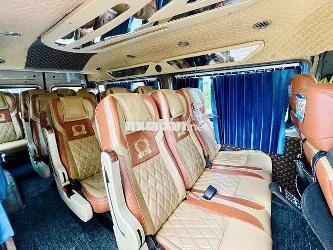 Ford Transit 2022 - 120000 km - Lên Full Phụ Kiện