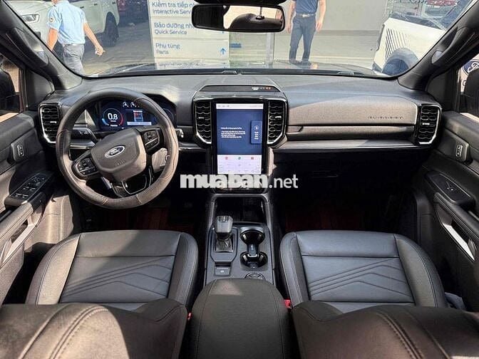 Ford Everest 2025 Titanium Plus 2.0L 4x4 AT - 805