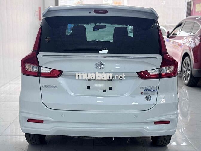 Suzuki Ertiga 2023 - 48000 km bản xăng điện