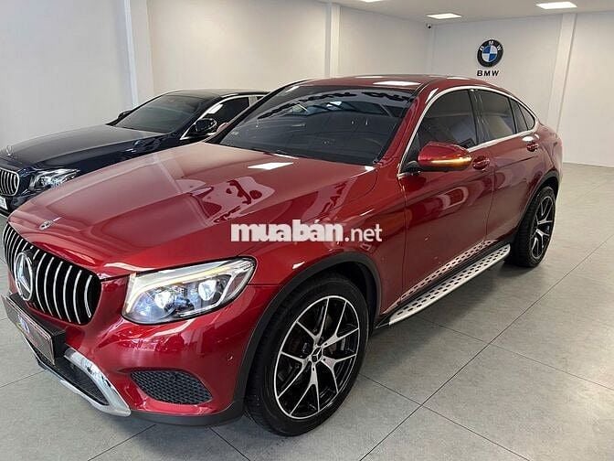 Mercedes Benz GLC 2018 300 Coupe 4Matic - 33000 km
