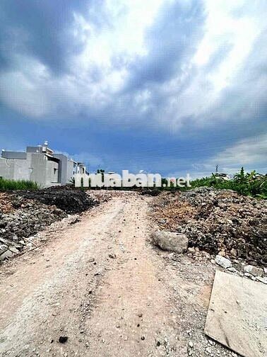 CẶP CHÂN DÀI NGẤT NGÂY MẶT TIỀN KÊNH ĐƯỜNG THÔNG 10M- DIỆN TÍCH KHỦNG