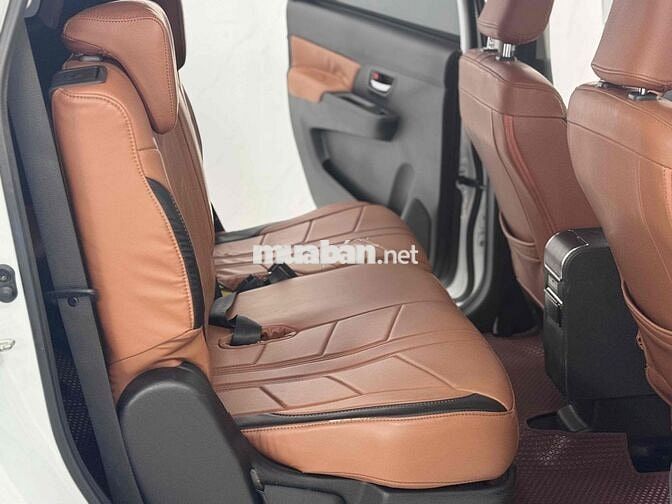 Suzuki Ertiga 2023 - 48000 km bản xăng điện