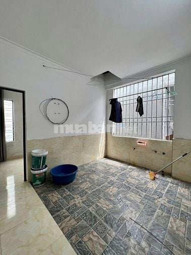 Chính chủ giảm giá tới 200tr nhà đường Sơn Hưng, Tân Bình, giá 3tỷ4