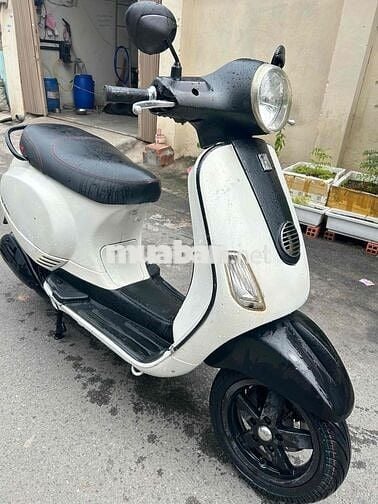 Vespa 2012 máy siêu ngon.ngoại hình đẹp