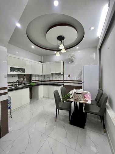 Chính chủ giảm giá tới 200tr nhà đường Sơn Hưng, Tân Bình, giá 3tỷ4