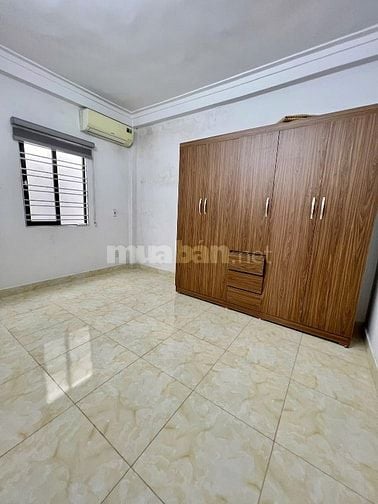 Chính chủ giảm giá tới 200tr nhà đường Sơn Hưng, Tân Bình, giá 3tỷ4