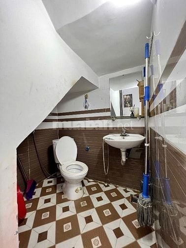 Chính chủ giảm giá tới 200tr nhà đường Sơn Hưng, Tân Bình, giá 3tỷ4