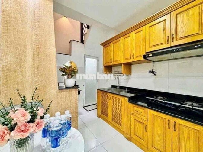 🏦 Nhà mới đẹp NC nup hẻm Đường số 8 P11