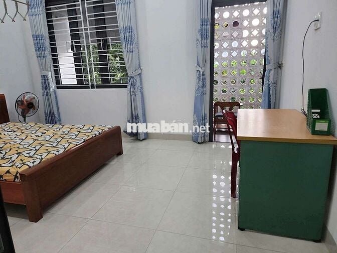 Cho thuê nhà 3 tầng mặt tiền Đoàn Khuê