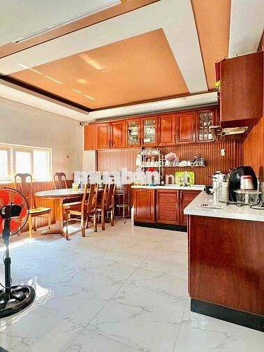 CẦN BÁN NHÀ HẺM TẶNG NỘI THẤT CAO CẤP