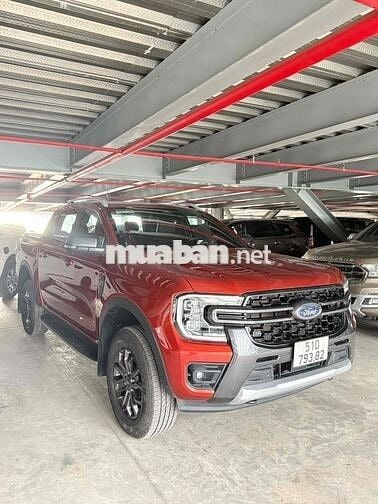 Ranger Wildtrak model 2024 hỗ trợ vay bank.