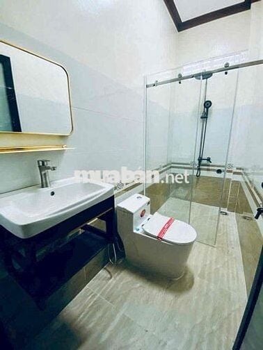 NHÀ 1 TRỆT 1 LẦU KHU MINH LINH P5 TP VĨNH LONG