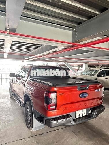 Ranger Wildtrak model 2024 hỗ trợ vay bank.