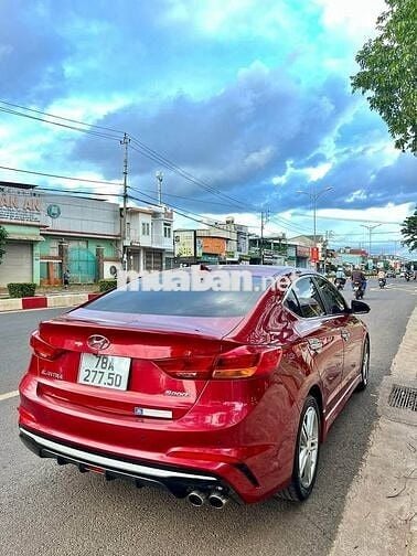 Elentra 2018 sport 1.6 turbo  bản full odo 6 vạn 7