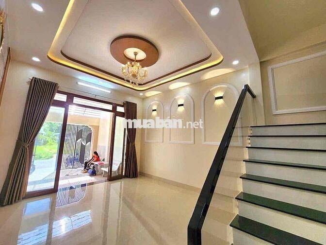 NHÀ 1 TRỆT 1 LẦU KHU MINH LINH P5 TP VĨNH LONG