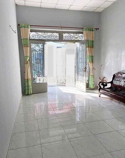 Cho thuê nhà 2PN, Sân đậu Ôtô gần tiểu học Xuân Thới Thượng